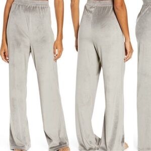 SKIMS Velour Highwaisted Flare - Smoke XXS